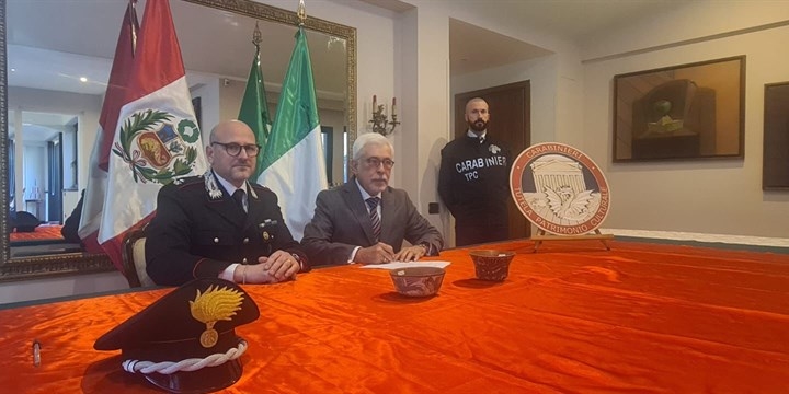 Il Comandante e l'Ambasciatore
