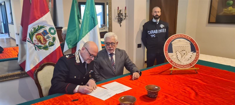 Il Comandante e l'Ambasciatore