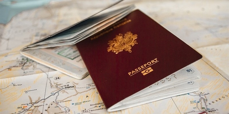 1995 - Entra in vigore il trattato di Shegen