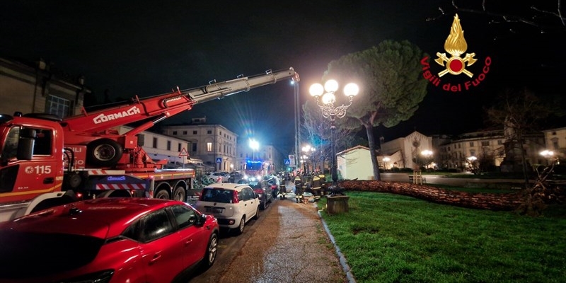 l'intervento in piazza Savonarola