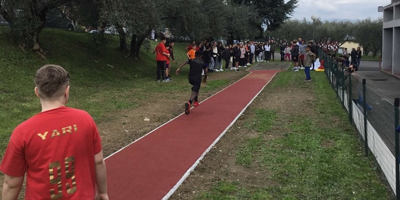 Una foto dell'inaugurazione della pista