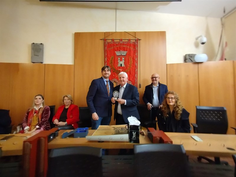 Gli ospiti e il sindaco Ciappi