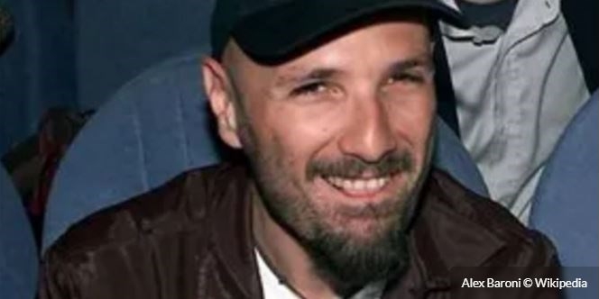 2002 - Muore il cantante Alex Baroni