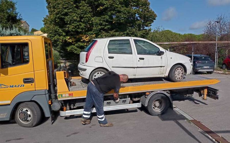 La rimozione di un auto