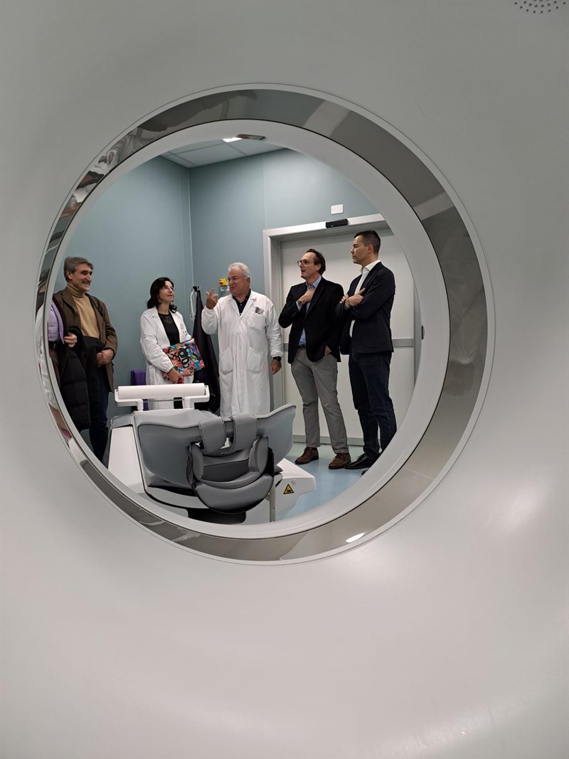 Un momento della visita dei direttori ai reparti del SMA